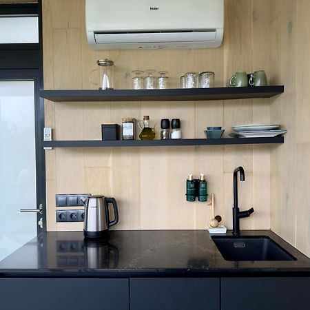 Basecamp Tiny House Eco-Resort Ijmuiden IJmuiden Eksteriør billede