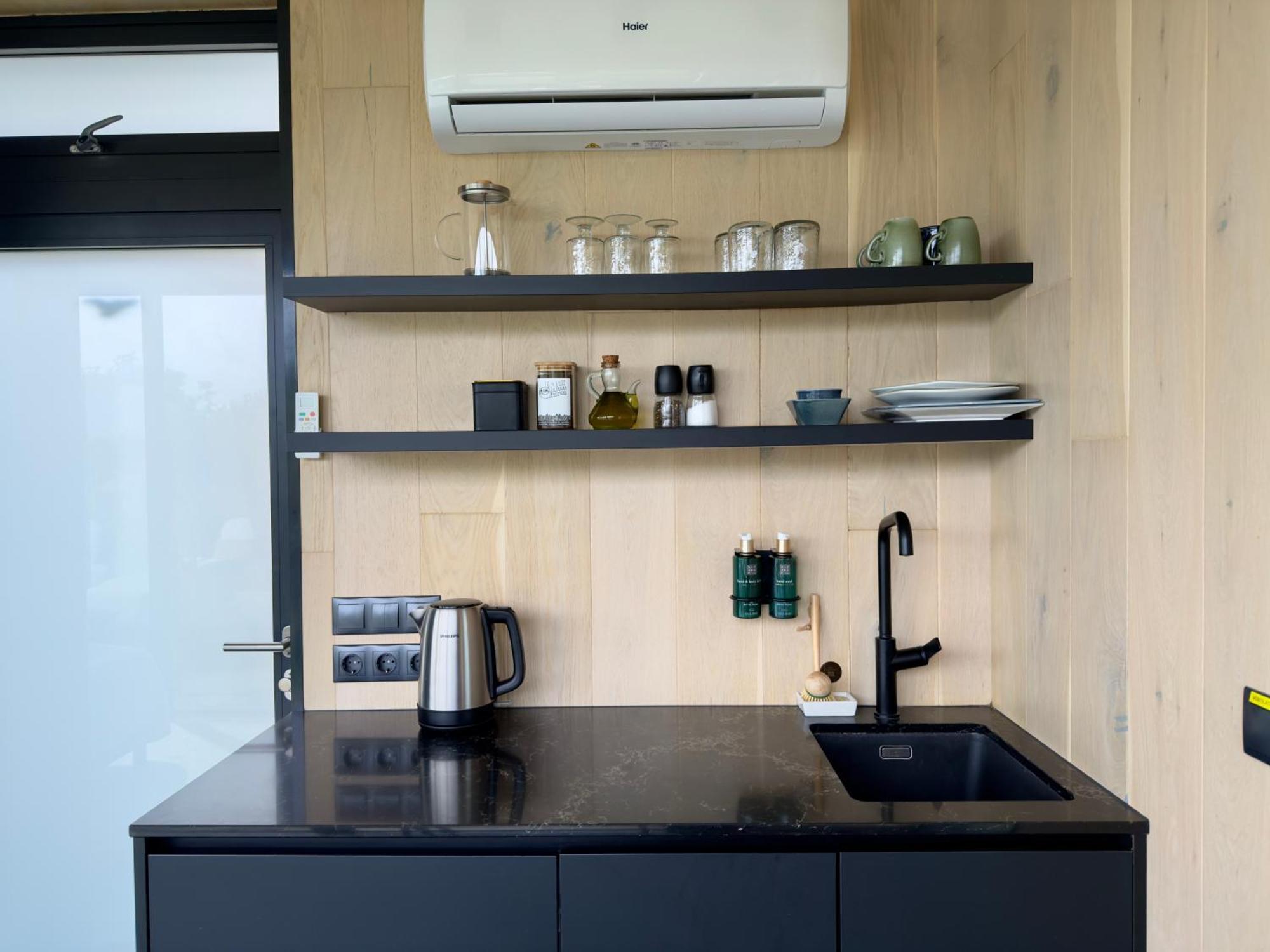 Basecamp Tiny House Eco-Resort Ijmuiden IJmuiden Eksteriør billede