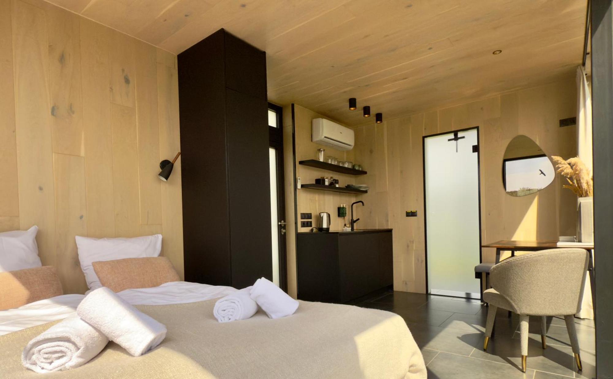Basecamp Tiny House Eco-Resort Ijmuiden IJmuiden Eksteriør billede