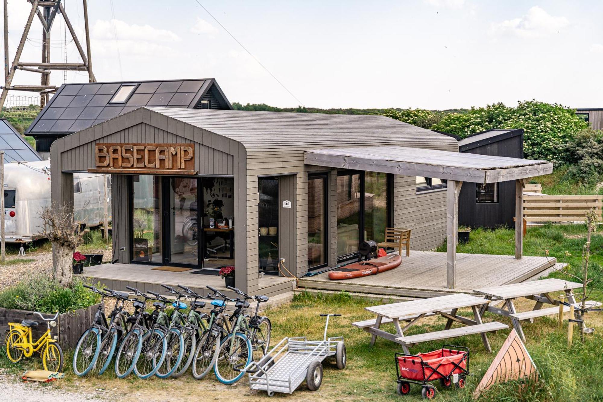 Basecamp Tiny House Eco-Resort Ijmuiden IJmuiden Eksteriør billede